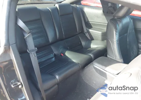 2008 Ford Mustang Gt Deluxe/Gt Premium z USA, uszkodzony, nr VIN 1ZVHT82H885189133